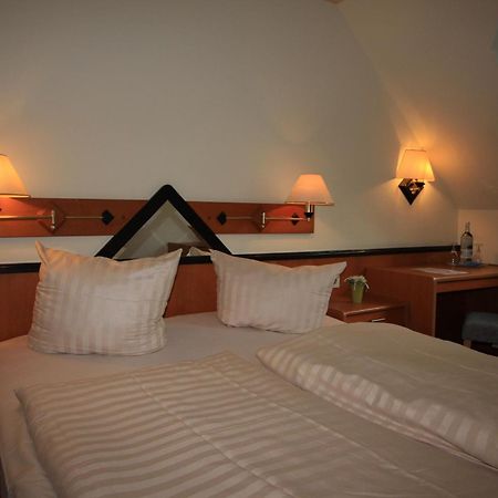 Hotel Reke Plau am See Ngoại thất bức ảnh