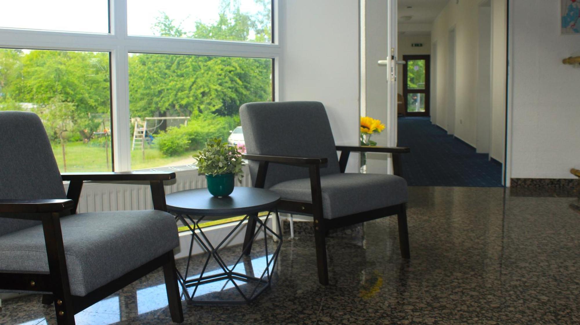 Hotel Reke Plau am See Ngoại thất bức ảnh